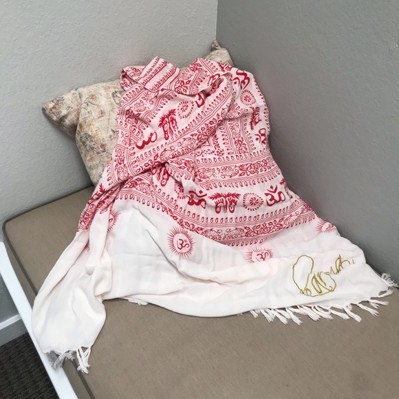 Large beach summer scarf wrap - Picture 1 of 7